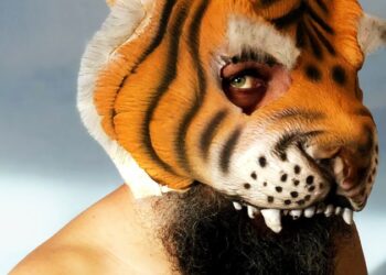 Al Piccolo Teatro del Giullare di Salerno in scena TIGER DAD