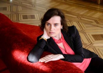 Arianna Farinelli presenta il suo romanzo a Napoli