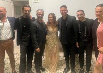 Femmene e Lampare, un viaggio nella drammaturgia napoletana del regista Antonello De Rosa