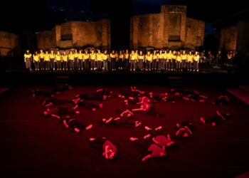 A Pompei in scena Lisistrata, eroina contro le guerre: protagonisti 120 ragazzi delle scuole del territorio