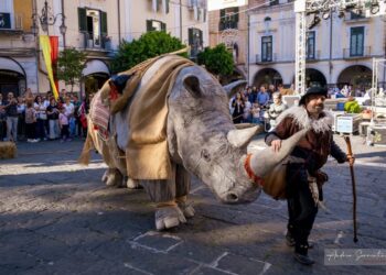 Grande successo per la rievocazione dell’ingresso di Carlo V a Cava de’ Tirreni nel 1535