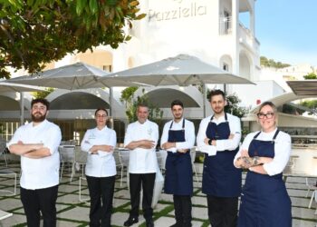 Mellino e la sua cucina incanta l’isola azzurra