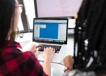 Visitare la Campania è meglio quando tutto si organizza online: ecco perché