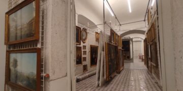 Napoli. I depositi del Palazzo Reale ed il laboratorio di restauro.