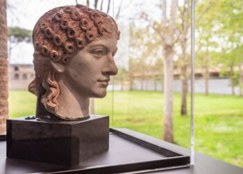 Pompei. Volti e voci di donne tra Pompei e Roma