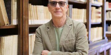 Napoli. Tra Vesuvio e Big Ben: il nuovo libro di Roberto D’Alessandro