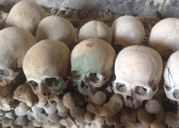 La cultura dei morti: dal mondo alla Campania, tra memoria, riti e “capuzzelle”