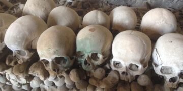 La cultura dei morti: dal mondo alla Campania, tra memoria, riti e “capuzzelle”