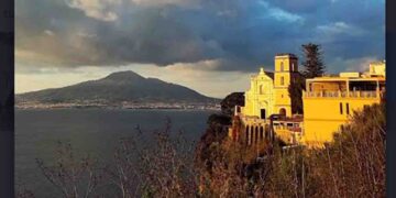 Le 13 Porte: presentato il programma di escursioni 2026/2027 e la nuova app per smartphone. Vico Equense rafforza il turismo esperienziale