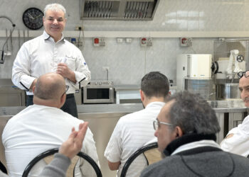 Nola. Nasce la ‘Zeppola Avellana’: il dolce dedicato alla nocciola campana