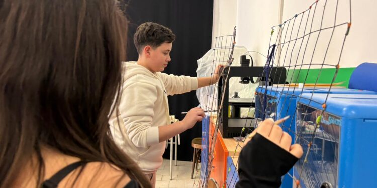 Napoli. Teatro nelle scuole: laboratori e attività gratuiti per dare spazio alla creatività