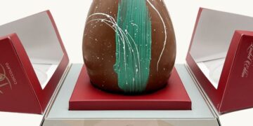 Napoli. ‘Partenope’: l’uovo di Pasqua che richiama la fondazione della città