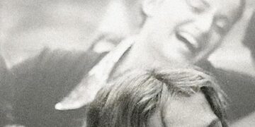 Napoli. Tra memoria, famiglia e ricerca sé: ‘L’epoca Felice’, il nuovo libro di Cristina Comencini 