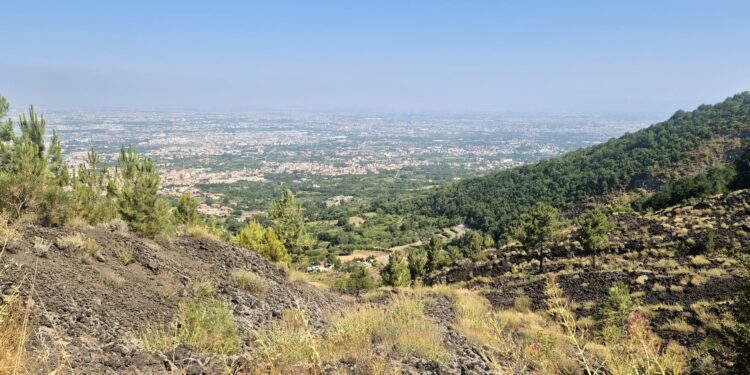 Parco Nazionale del Vesuvio, rivoluzione green: una nuova strategia per il turismo sostenibile