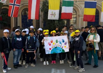 Pompei, studenti in marcia per la pace: ‘Vogliamo un mondo senza conflitti’