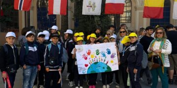 Pompei, studenti in marcia per la pace: ‘Vogliamo un mondo senza conflitti’