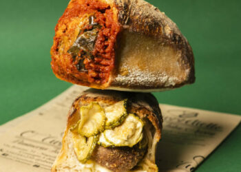 Napoli e O’ Cuzzetiello: Dario Troise e sua moglie Katia ripropongono l’iconico street food