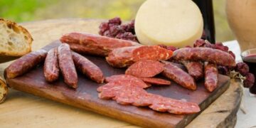 A Castelpoto ritorna la Festa della Salsiccia Rossa