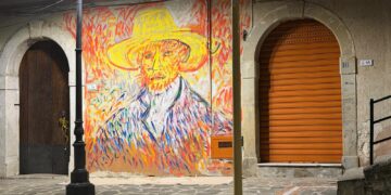 Altavilla Silentina, un nuovo omaggio a Van Gogh firmato Fernando Mangone: l’arte illumina Piazza Umberto I