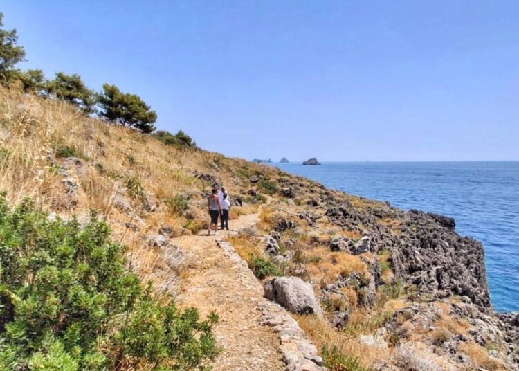 Isca, l’isola mostra i suoi tesori: in autunno l’apertura del Ninfeo e della Villa romana