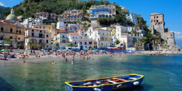 Cetara accende l’estate con “Le Notti Azzurre” 