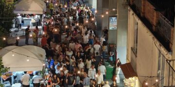 Pizza a Vico, cresce l’attesa: una città intera si prepara alla festa della pizza