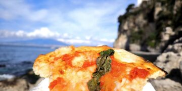 Pizza a Vico, quest’anno decide il pubblico: una sfida per eleggere quella più buona