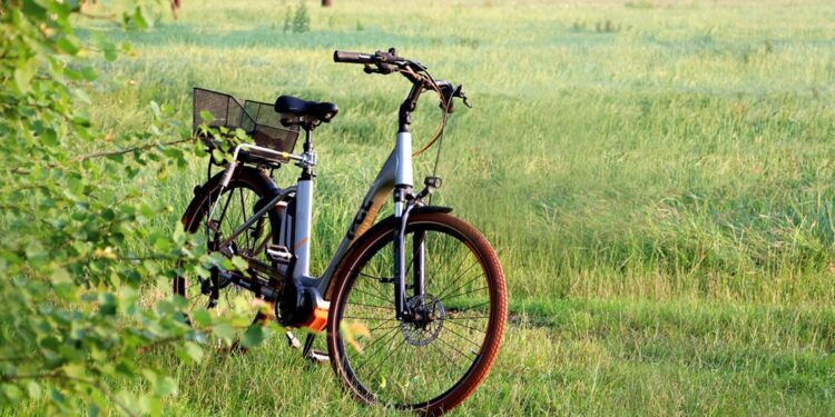 Bike sharing nel Cilento, dieci ciclostazioni collegano i borghi della Green Community