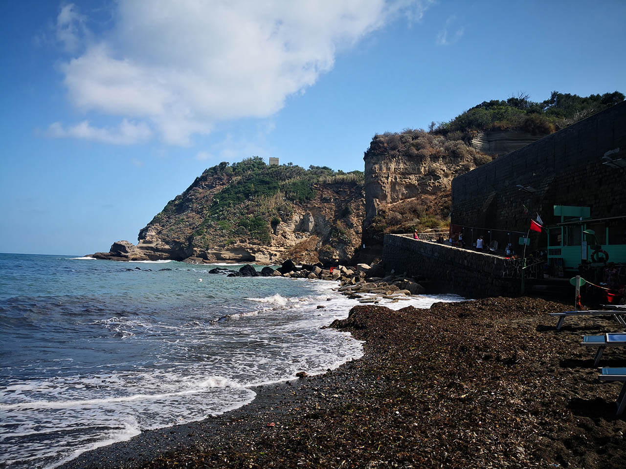 Procida e la sua spiaggia del Postino - ècampania